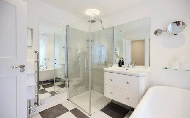 The Kensington Place Stylish 1bdr Flat