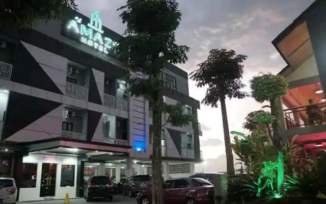Amaze Hotel