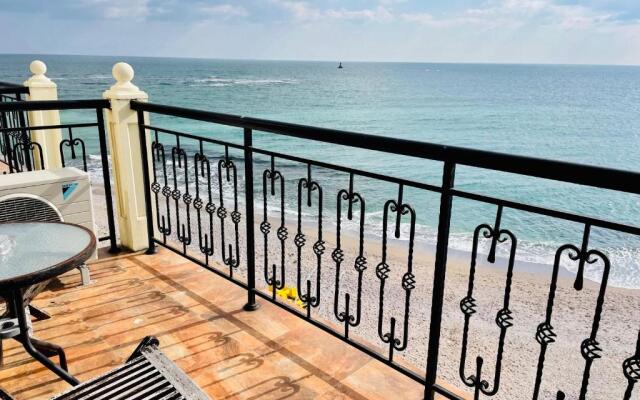 At the Americans Hotel