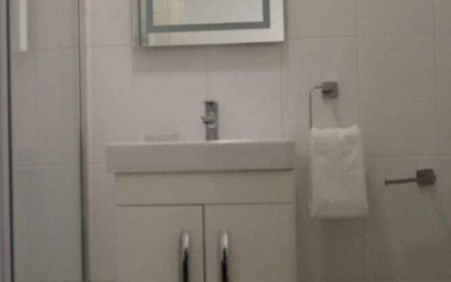 Wentworth Apartments