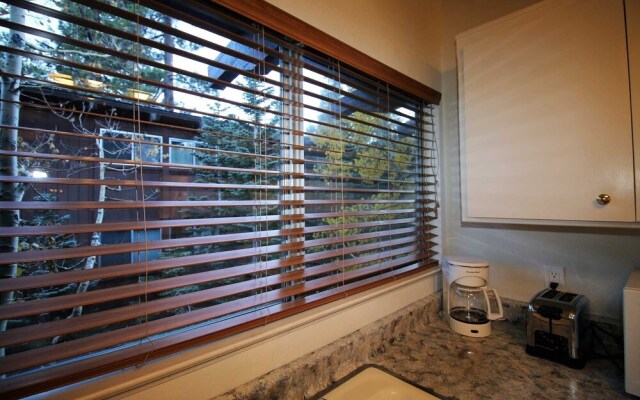 Mammoth S #132 2 Bedroom Condo