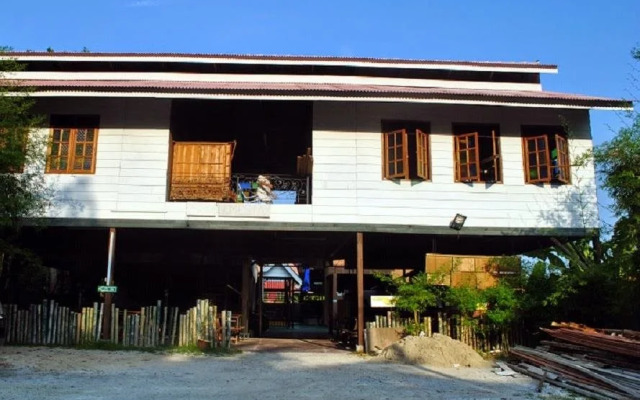 Audi Guesthouse