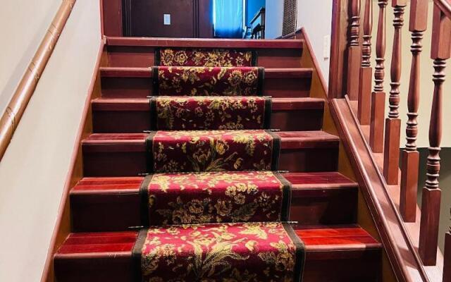 Harbourview Inn & Suites