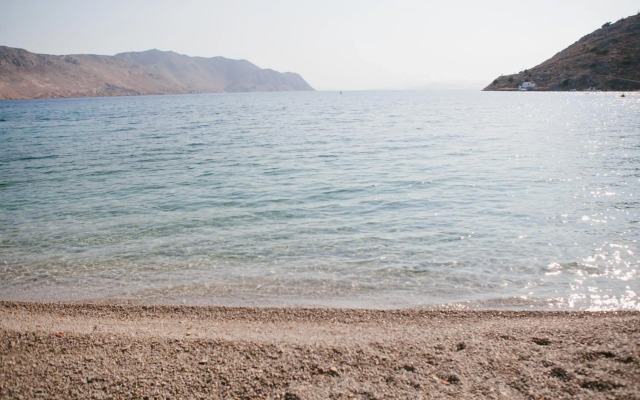 Niriides Hotel & Apartments