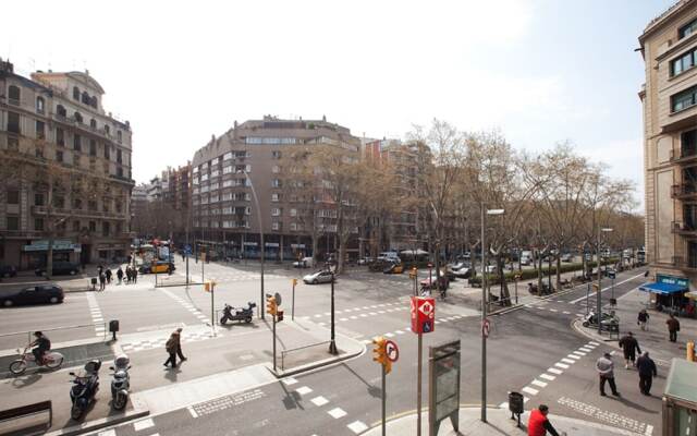 Fira Luxury Nextdoor