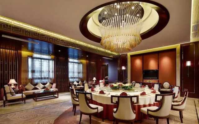 Mingcheng Jinjiang Hotel