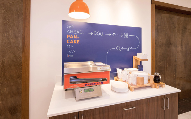 Holiday Inn Express & Suites Alpena - Downtown by IHG - фото 2