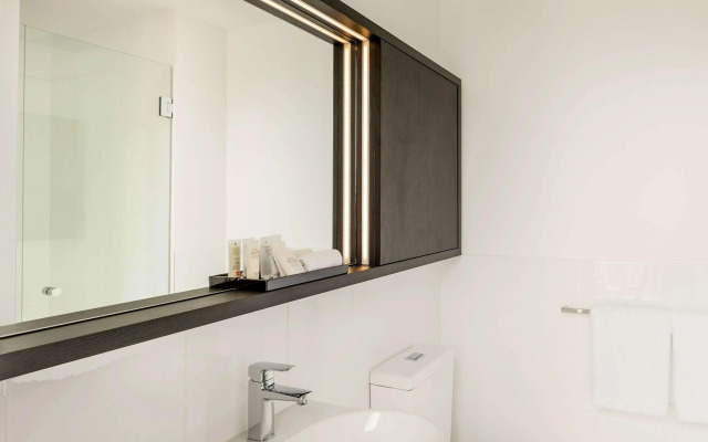 ibis Adelaide