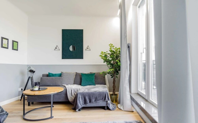 Warsaw Center Apartment