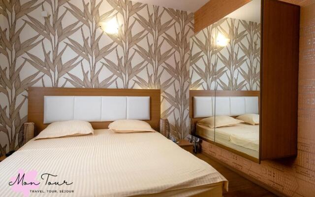 Mon Tour apartments