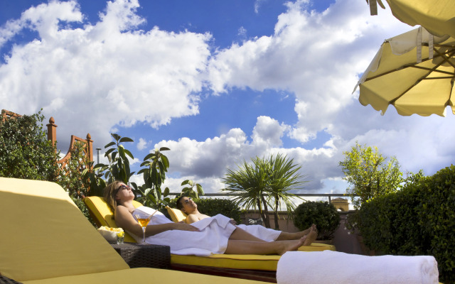 Marcella Royal Hotel - Rooftop Garden