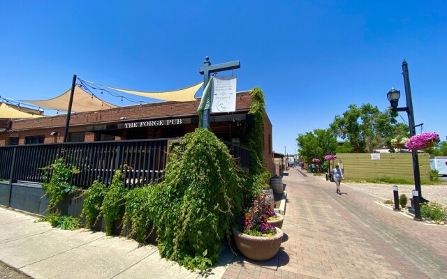 The Penthouse Loft in the Heart of Old Town!