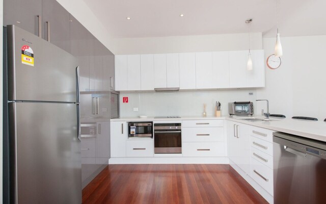 The Seahorse, 137 Government Road