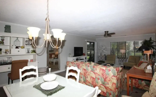 31 Springwood Villa 2 Br villa by RedAwning