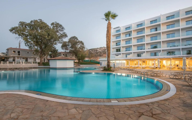 Narcissos Waterpark Resort