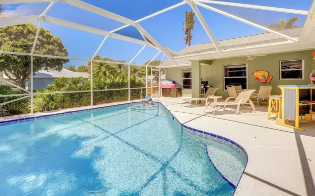 Jensen Beach Home w/ Heated Pool!