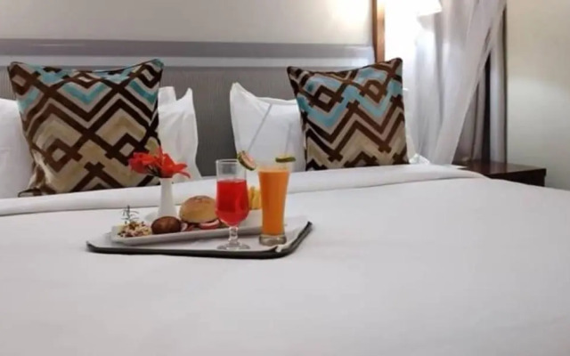 Serendib Suites & Conference Center