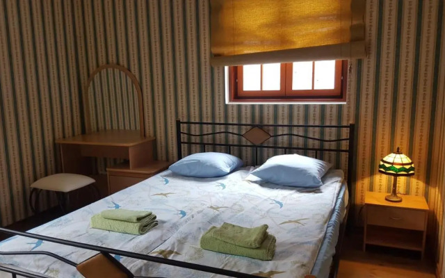 Deluxe Apartments in the City Center with Balcony