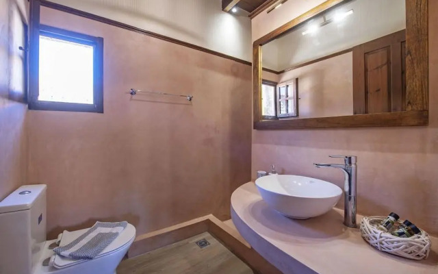 Saint Artemios Hotel and Oriental Suites