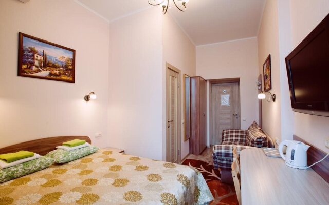 On Maroseyka Living Quarters