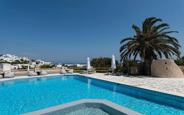 Pnoi Hotel