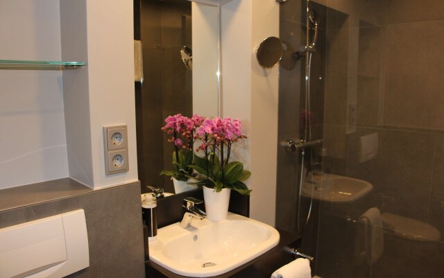Scotty + Paul Hotel Deggendorf