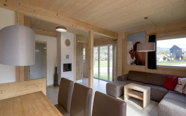 Lively Chalet Near Ski-slope