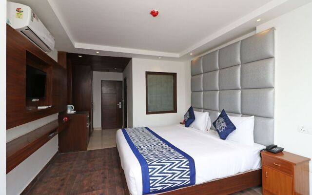 OYO 10327 The K Hotel
