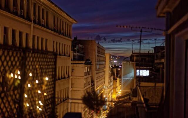 Athens noir: 1920s vibe on the East Mediterranean