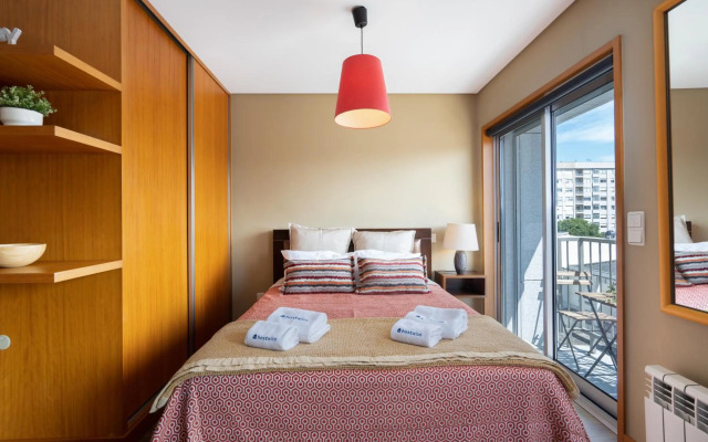 Bright Fresh Flat with Garage - Marquês