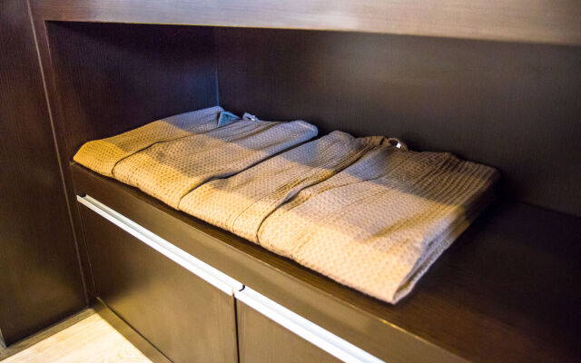 De Nara Hotel (SHA Extra Plus)