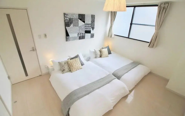 LUXES Hijiyama