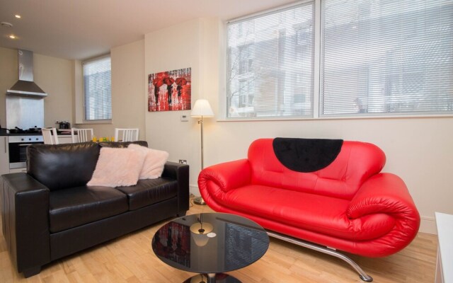 South Quay Apartment One