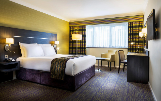 Holiday Inn London Gatwick - Worth by IHG