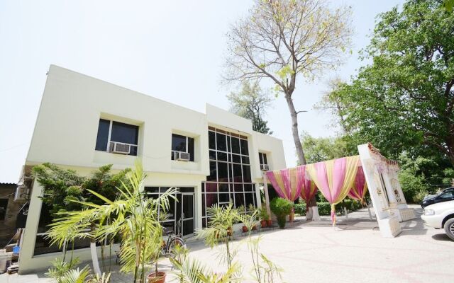 Oyo 37159 Hotel Tanveer
