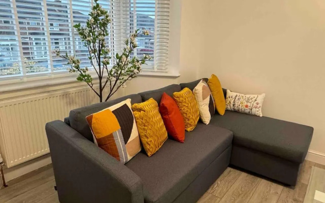 3-bed Home, Sleeps 8, Ideal for Large Groups