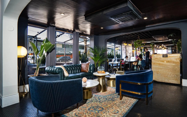 H Hotel