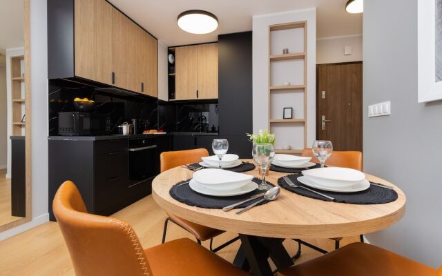 Okrzei Apartment Gdynia by Renters