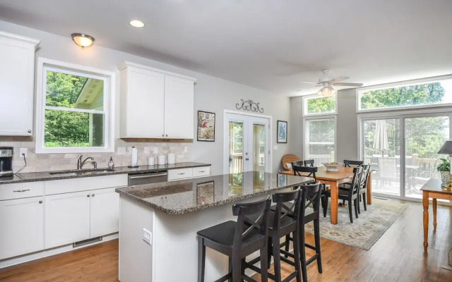 Deep Creek Dream 4 Bedroom House