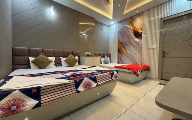 Hotel Guruvayur Dham Mathura