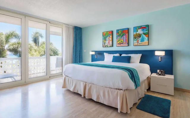 Royal Islander Resort La Plage