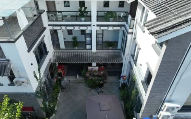 Lazy Getaway Mountain View Resort (Dali Ancient Town Branch – Exterior – Dali