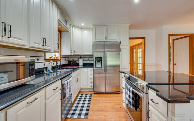Pet-friendly Union Vacation Rental With Pool!