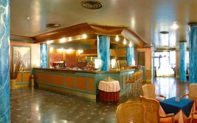 Moderno Hotel Roma