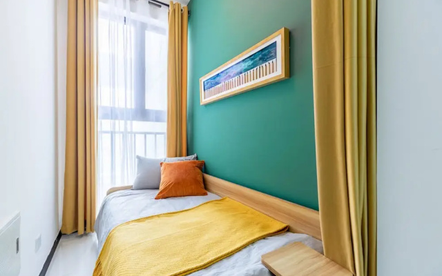 Locals Boutique Apartment Qianshan No.1 – Guest Rooms – Zhuhai