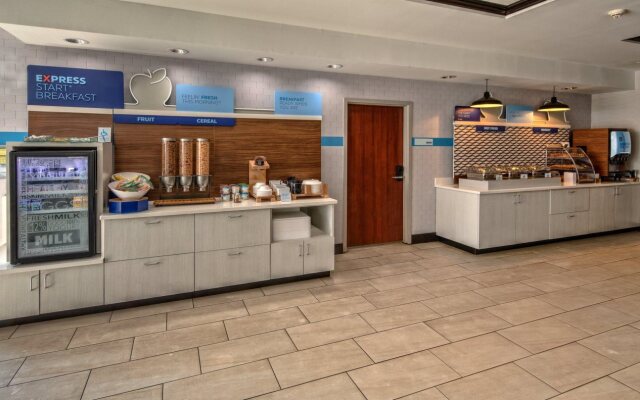 Holiday Inn Express Hotel & Suites Cookeville by IHG