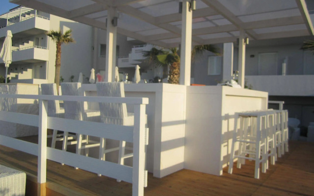 Petradi Beach Lounge Hotel