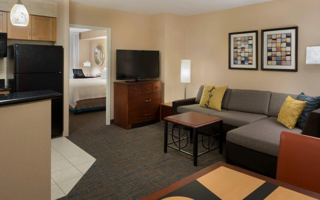 Residence Inn by Marriott Toronto Downtown / Entertainment District