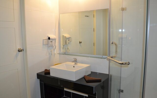 TME Retreats Dhigurah