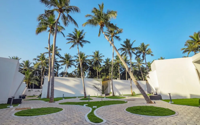 The Saravi Resort